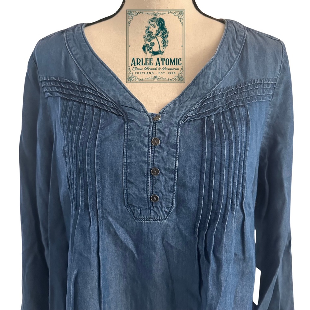 Caffe Marrakesh chambray denim henley top NWT - Picture 3 of 8